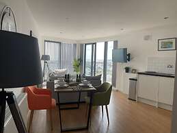 Superior 2 Bedroom Condo With Stunning Sea Views