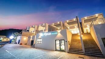 Yeosu Liposo Poolvilla