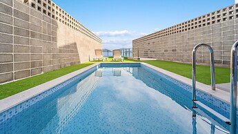 Yeosu Liposo Poolvilla