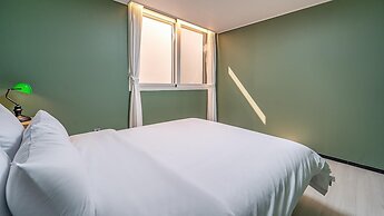 Yeosu Liposo Poolvilla