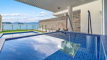 Yeosu Liposo Poolvilla