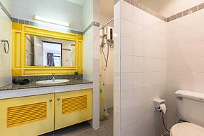 4 BR Townhouse in Great Location BSS