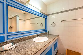 4 BR Townhouse in Great Location BSS