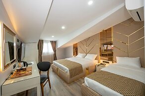 Luxury Airport Hotel By Zazzoni-İstanbul Airport
