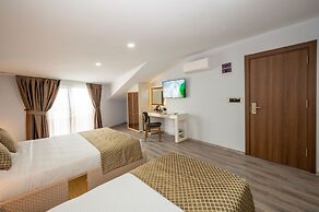 Luxury Airport Hotel By Zazzoni-İstanbul Airport