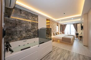 Luxury Airport Hotel By Zazzoni-İstanbul Airport