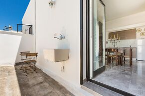 2446 Palazzo Montagna - Mono by Barbarhouse