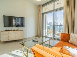Monty - Glamorous Apartment Facing Burj Khalifa
