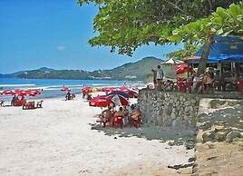 Raridade - Apt próx praia vista mar ar con