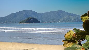 Raridade - Apt próx praia vista mar ar con