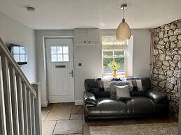 Penderyn Cottage, Waterfall Country, Brecon Beacons