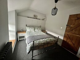 Penderyn Cottage, Waterfall Country, Brecon Beacons