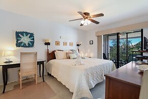 Runaway Bay 212 1 Bedroom Condo by RedAwning