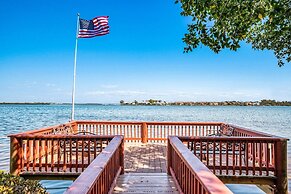 Runaway Bay 212 1 Bedroom Condo by RedAwning