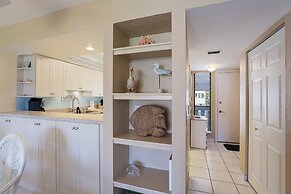 Runaway Bay 212 1 Bedroom Condo by RedAwning