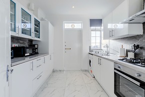 Marble Arch Apartments