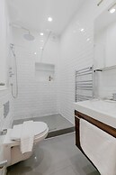 Marble Arch Apartments