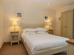 Swandown, 2 Blackdown