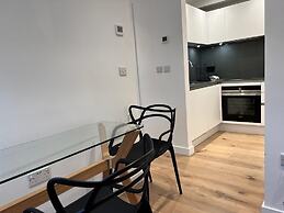 Chapel - Central Studio Apartment