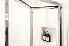 Chapel - Central Studio Apartment