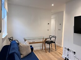 Chapel - Central Studio Apartment