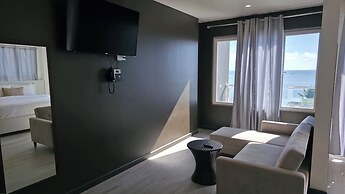 The Watermark Hotel