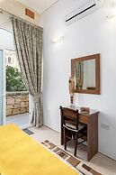 Quayside Apartments