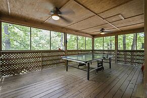 Serene Escape at Table Rock Lake