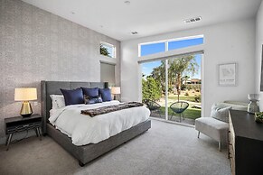 Chic Desert Oasis