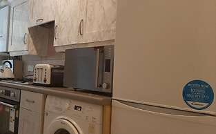 2-bed Apartment Sleeps 4 With Wi-fi