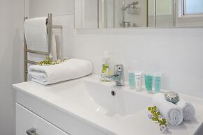 Bright & Sunny Meadowbank - Gardens