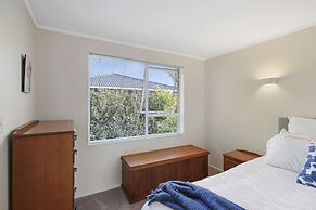 Bright & Sunny Meadowbank - Gardens