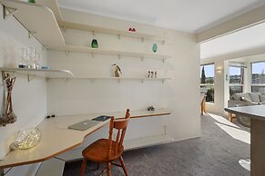 Bright & Sunny Meadowbank - Gardens