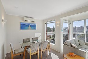 Bright & Sunny Meadowbank - Gardens