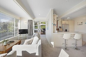 Bright & Sunny Meadowbank - Gardens