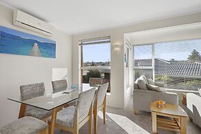 Bright & Sunny Meadowbank - Gardens