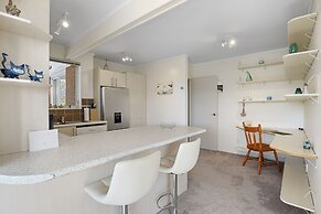 Bright & Sunny Meadowbank - Gardens