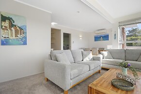 Bright & Sunny Meadowbank - Gardens