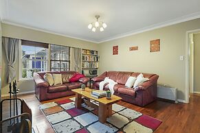 Kohi Family Home- Netflix & Gardens View