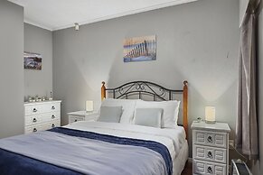 Kohi Family Home- Netflix & Gardens View