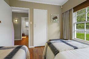 Kohi Family Home- Netflix & Gardens View