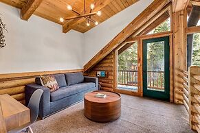 Blue River Hideaway by Boutiq