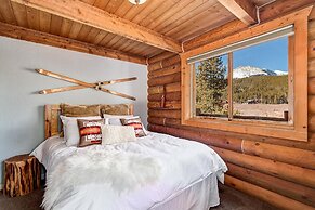 Blue River Hideaway by Boutiq