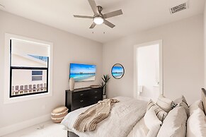 Coastal Sol by Boutiq