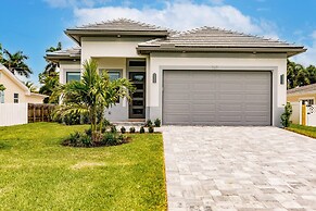 Coastal Sol by Boutiq