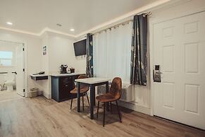 Blufftop Inn & Suites - Wharf/Restaurant District