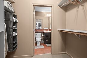 GLOBALSTAY. Gorgeous Downtown Condos. Free parking