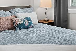 GLOBALSTAY. Gorgeous Downtown Condos. Free parking