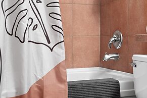 GLOBALSTAY. Gorgeous Downtown Condos. Free parking