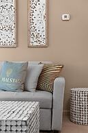 GLOBALSTAY. Gorgeous Downtown Condos. Free parking